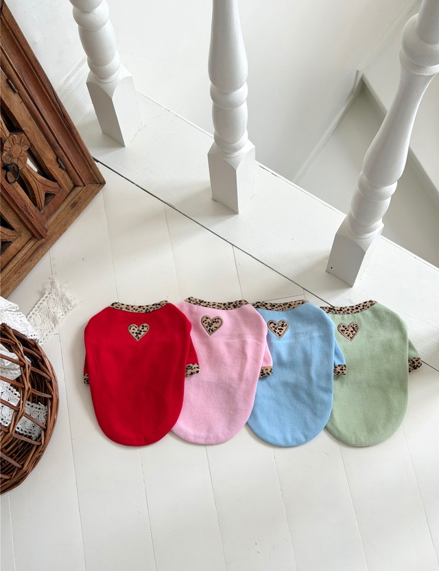 予約【Hug Me 】Leopard Heart Top