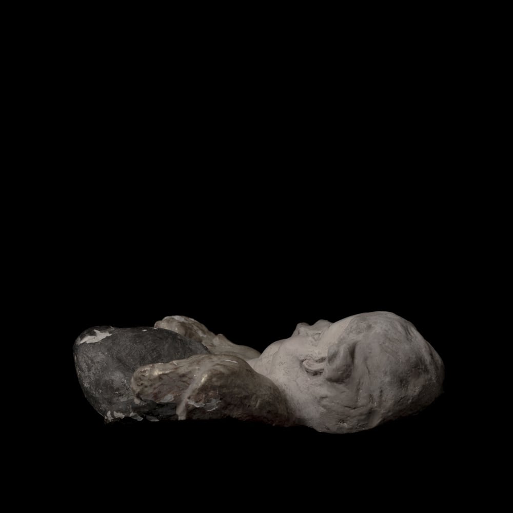 双子の天使石膏像