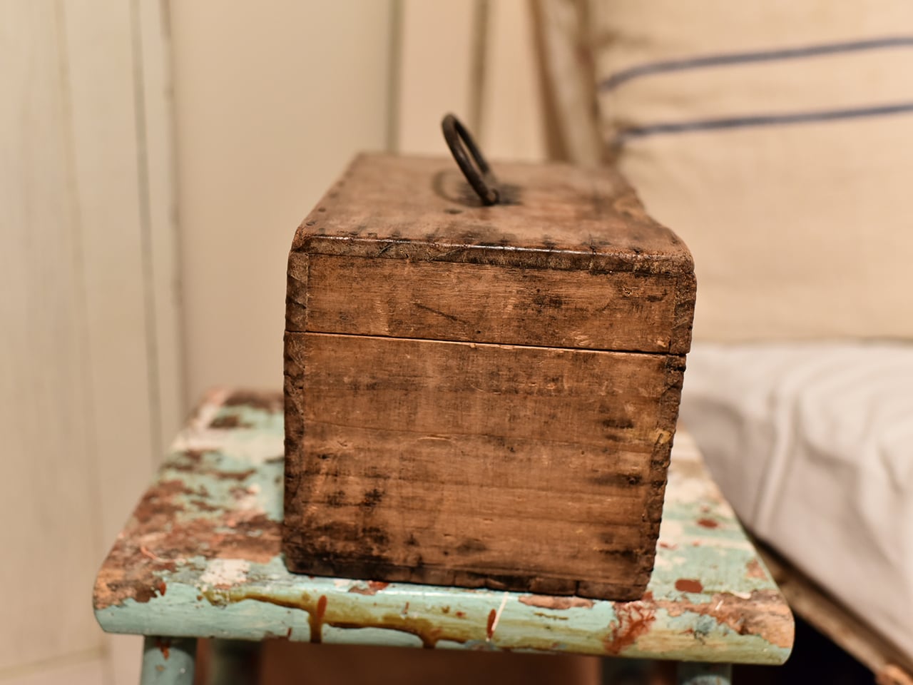 素朴な味わいが素敵な可愛い薬箱 フレンチアンティーク