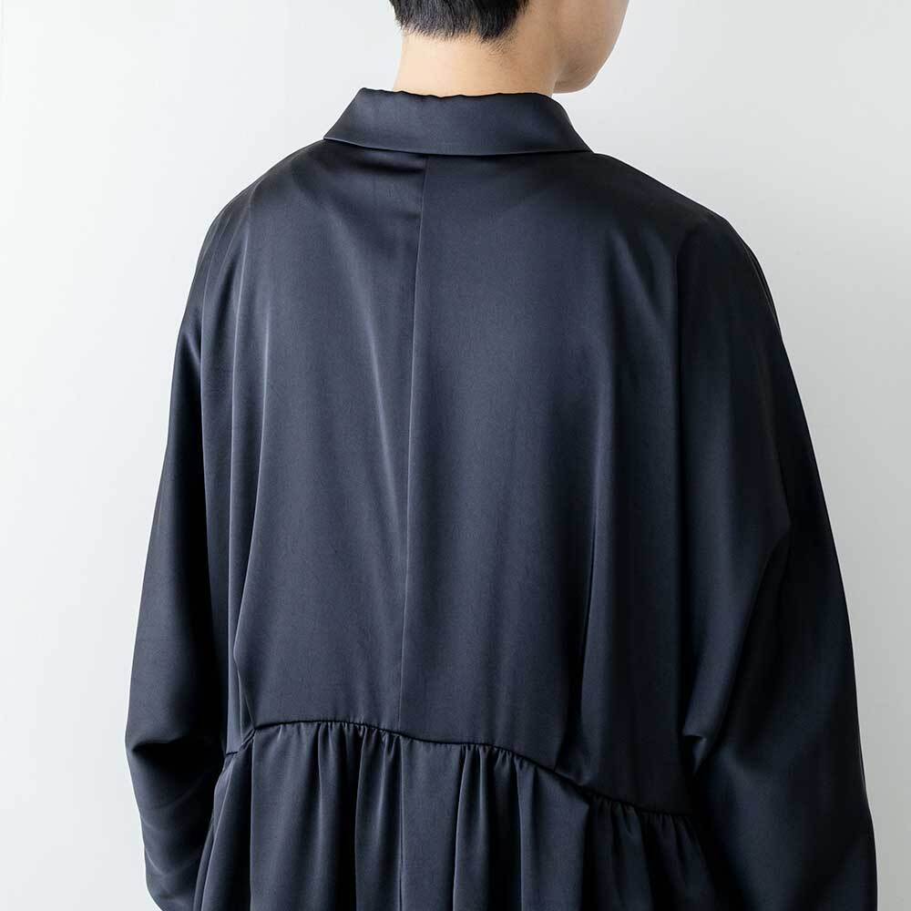 mizuiro ind サテンラウンドカラーフロントフライワンピース | LASQ