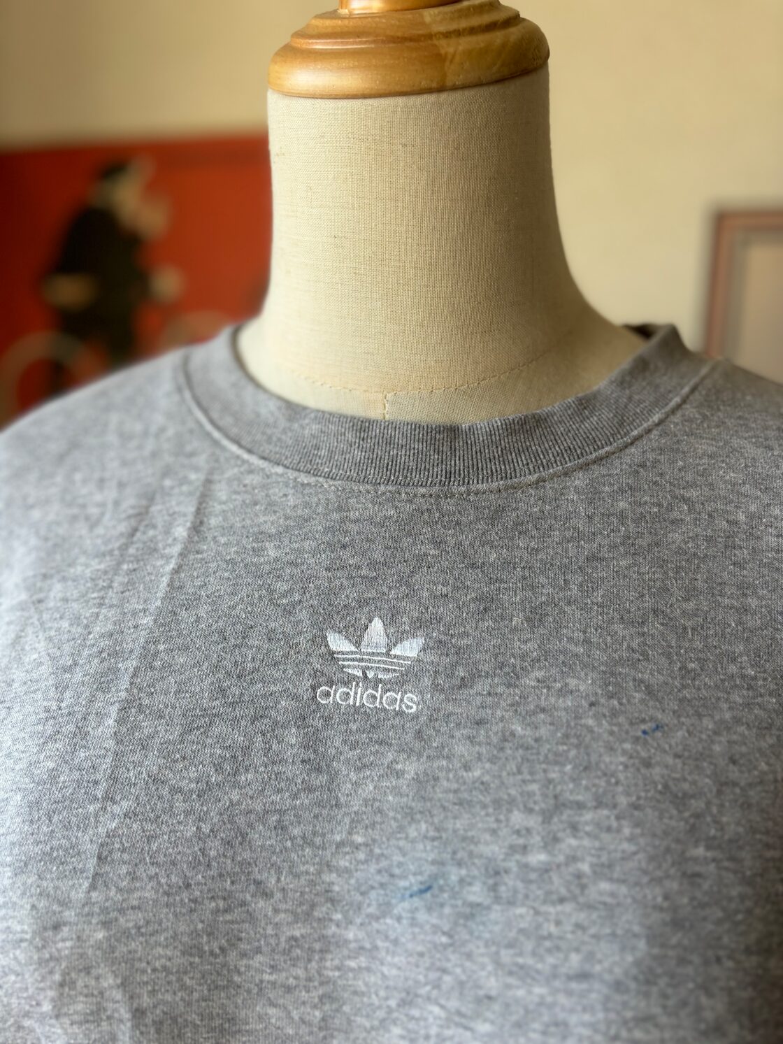 adidas アディダス ドルマンスリーブ スウェット センターロゴ グレー 