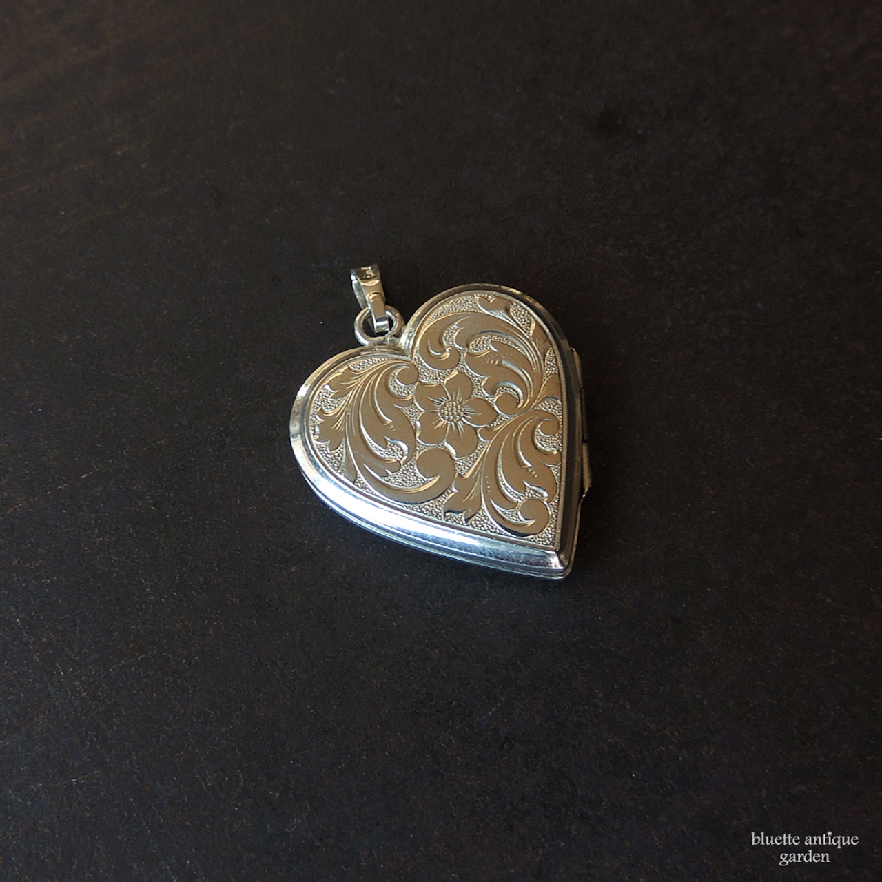 ヴィンテージジュエリー シルバー925 ハートロケット【忘れな草・アカンサス】
