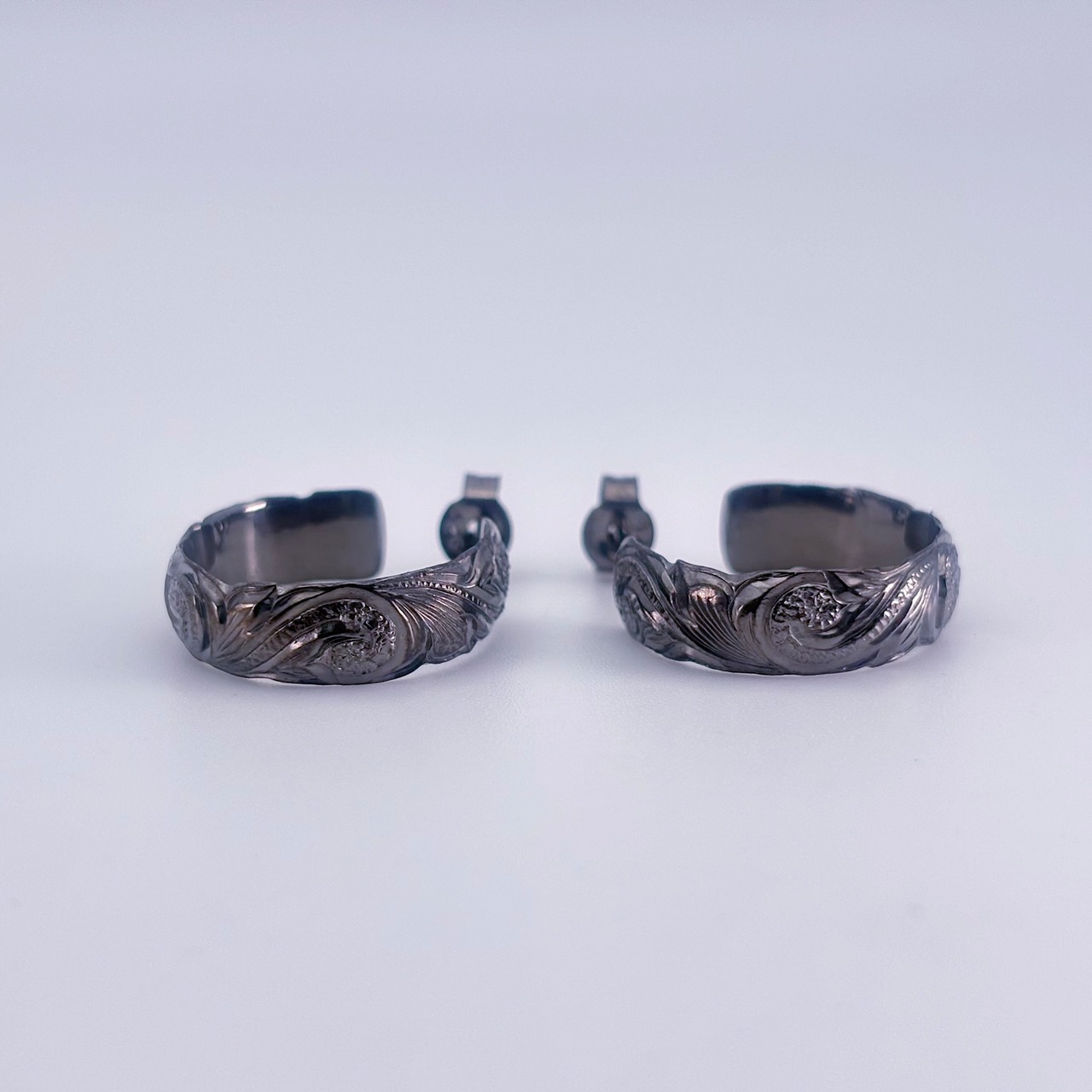 Hoop Earrings -Scroll / Black-