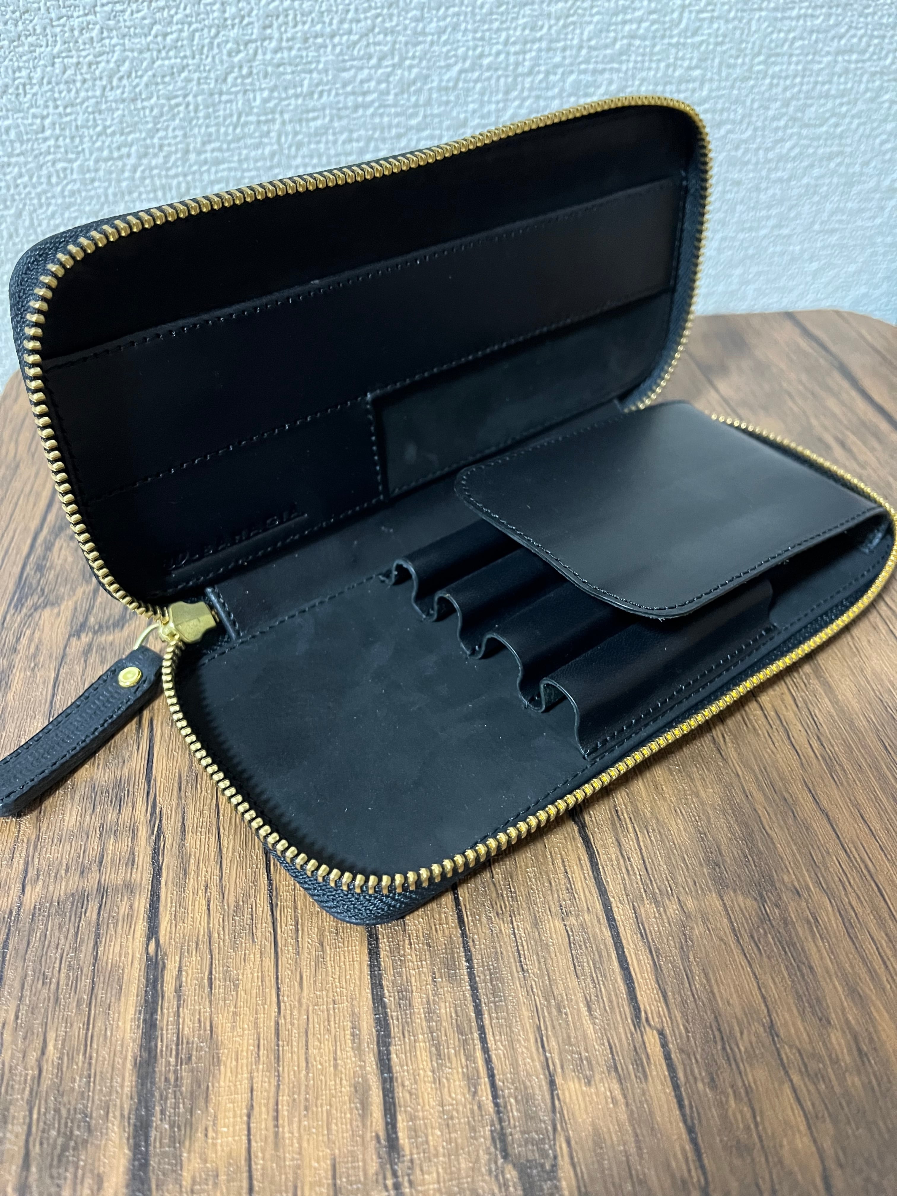 バハギア ペンケース ラウンドジップ型 プエブロ ネロ | Bahagia  