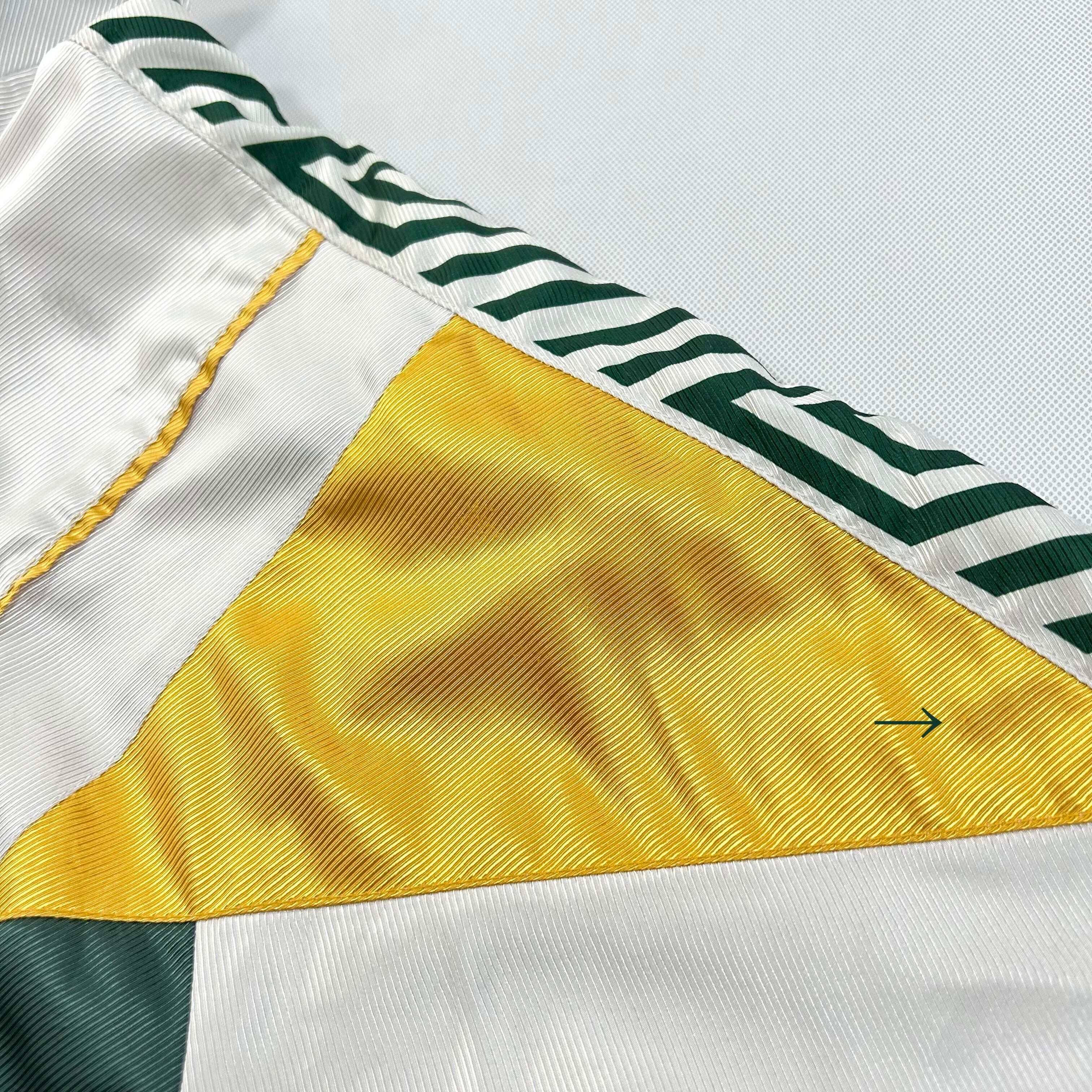 90s UMBRO 日本製 ナイロントラックジャケット ダイヤモンドテープ