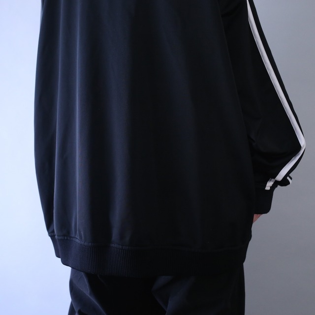 "black×white" good coloring over silhouette track jacket