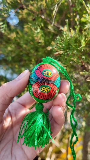 装飾用木製プィサンカ　小（イースターエッグ）　コロミヤモデル　