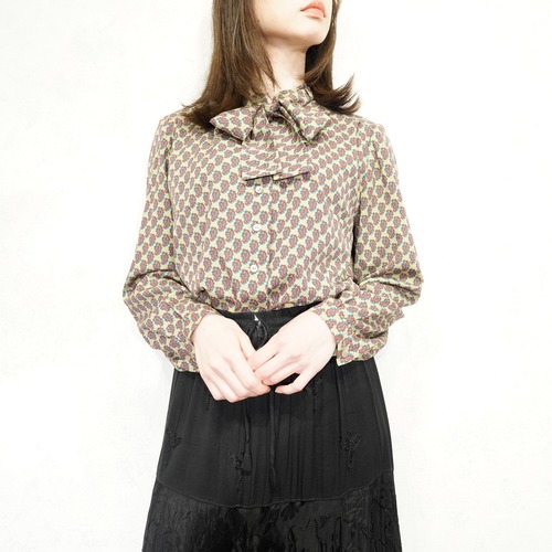 USA VINTAGE PAISLEY PATTERNED RIBBON TIE DESIGN BLOUSE/アメリカ古着ペイズリー柄リボンタイデザインブラウス