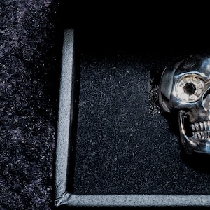 × D.O.D LUCKY SKULL RING ＜ONYX＞