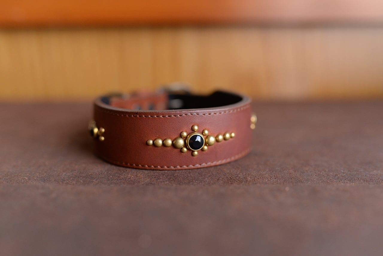 フレンチブルドッグ用のアンティーク調首輪 K-mch4Gsb1bb | 犬の首輪