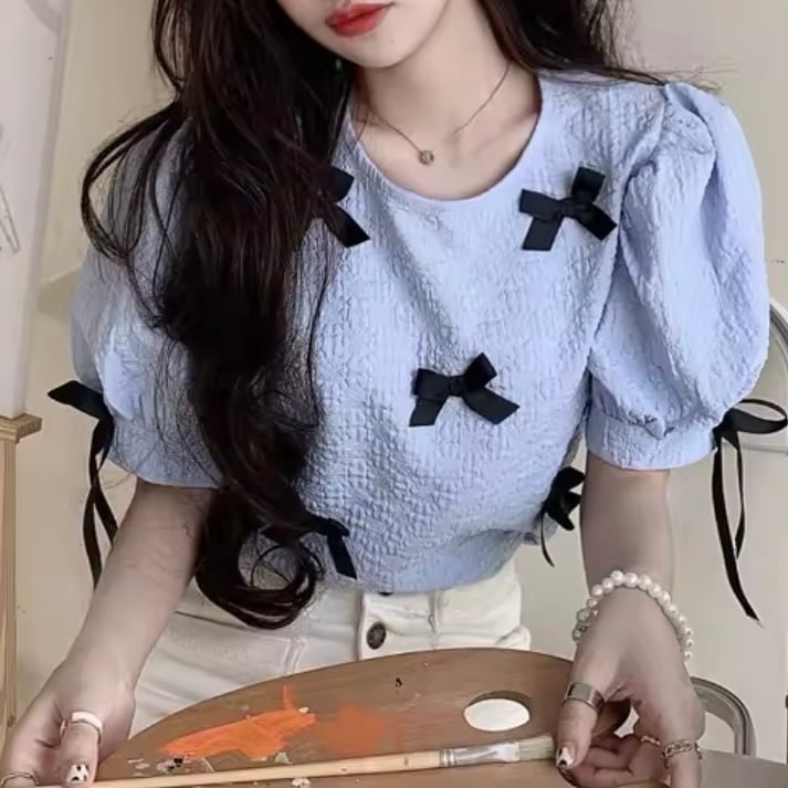 パフスリーブリボントップス