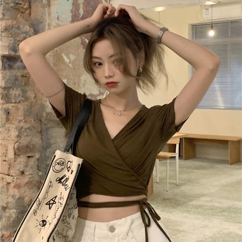 Tシャツ Vネックブラックトップス サマースタイル 夏物 ブラックストロベリース54459639747