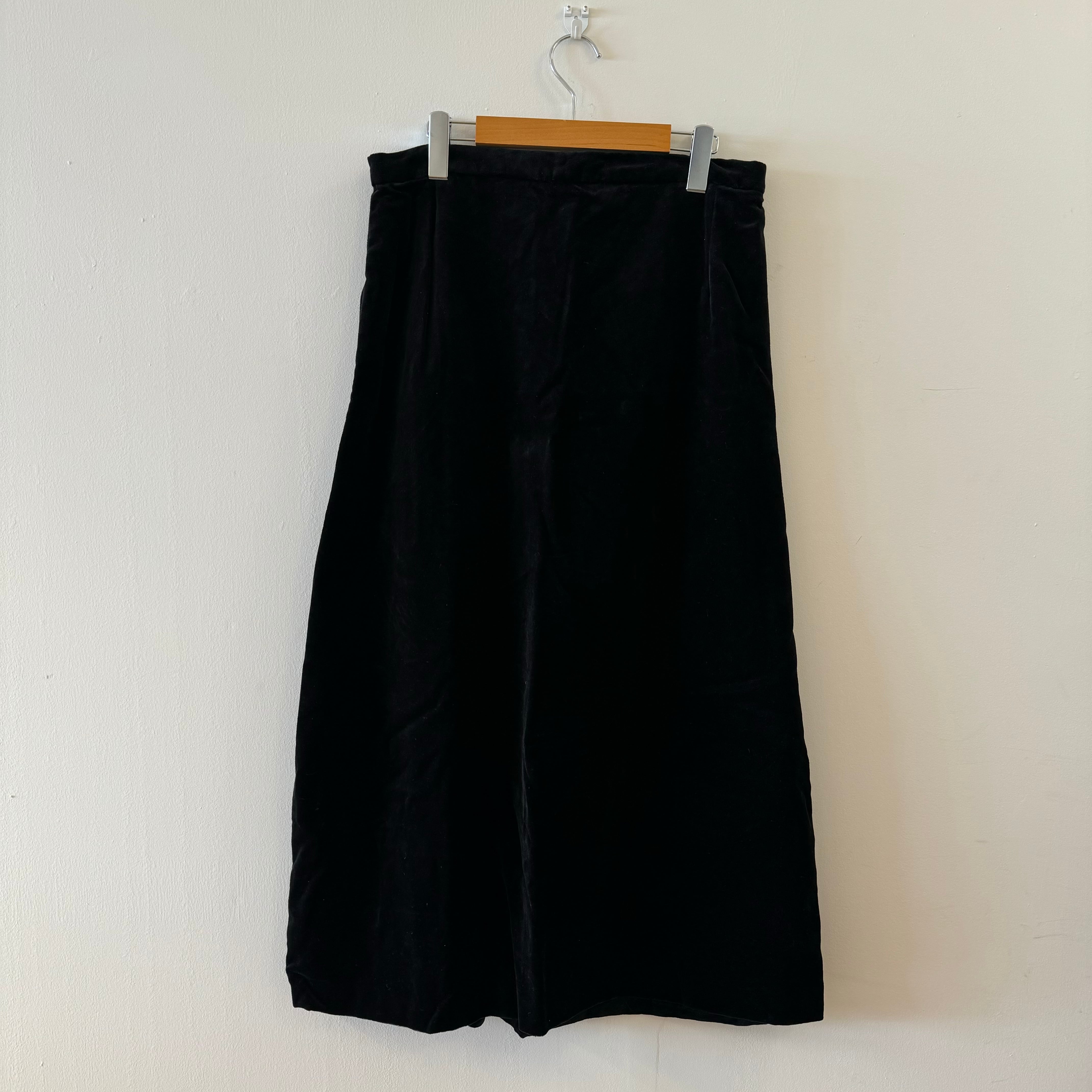 Velor long skirt | RAUL GENERAL STORE