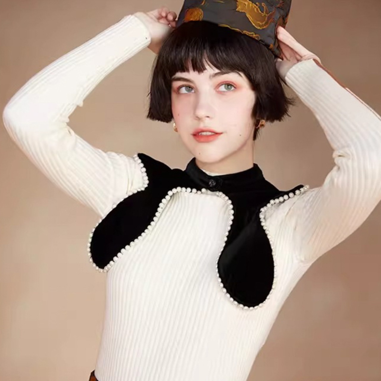 夜空の幻想と星々のつけ襟 《C0250》