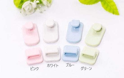 【 送料無料 1000円 ポッキリ 】リモコンホルダー 粘着 壁掛け 2個セット リモコン収納 リモコンラック 穴あけ不要 両面テープ 小物収納 壁面収納 テレビ エアコン キッチン収納 デスク収納 省スペース ABS 同色2個　cw-a-1968-1