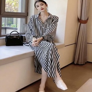 【送料無料】 ロングワンピ マキシ 大きい ゆったり ゆる オーバーサイズ プラスサイズ 長袖 Vネック 襟付き Aライン フレア プルオーバー 薄手生地 可愛い 大人可愛い きれいめ シンプル カジュアル コンサバ 華やか 大人 上品 おしゃれ お洒落 主役級 こなれ感 高見え ストライプ柄 しましま 春 夏 レディース 女性用 ママ 30代 40代 デート お出かけ 女子会 お呼ばれ 休日 お茶会 授業参観 着回し 普段使い ファッション コーデ スタイル 楽ちん 体型カバー 定番 着痩せ ブラック