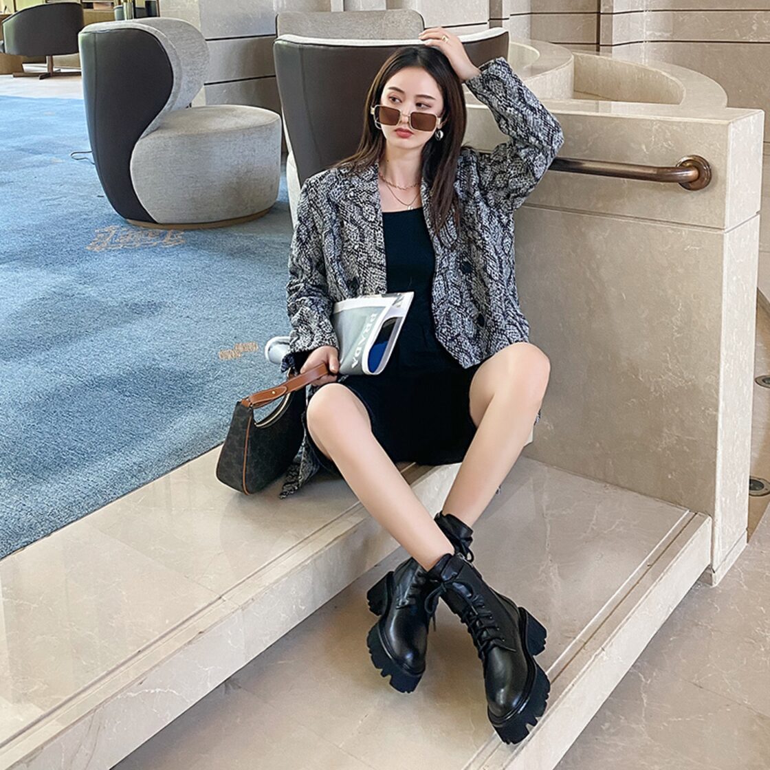 美品‼︎ ◇Christian Louboutin◇ 女々しく 高級ロングブーツ ルブタン