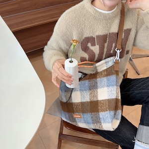 配色 トートバッグ 大容量 A4 レディース 秋冬 韓国 バッグ 軽量 大人 かわいい チェック柄 おしゃれ クラシック 手提げ 肩掛け ドローストリング 大人可愛い 大人女子