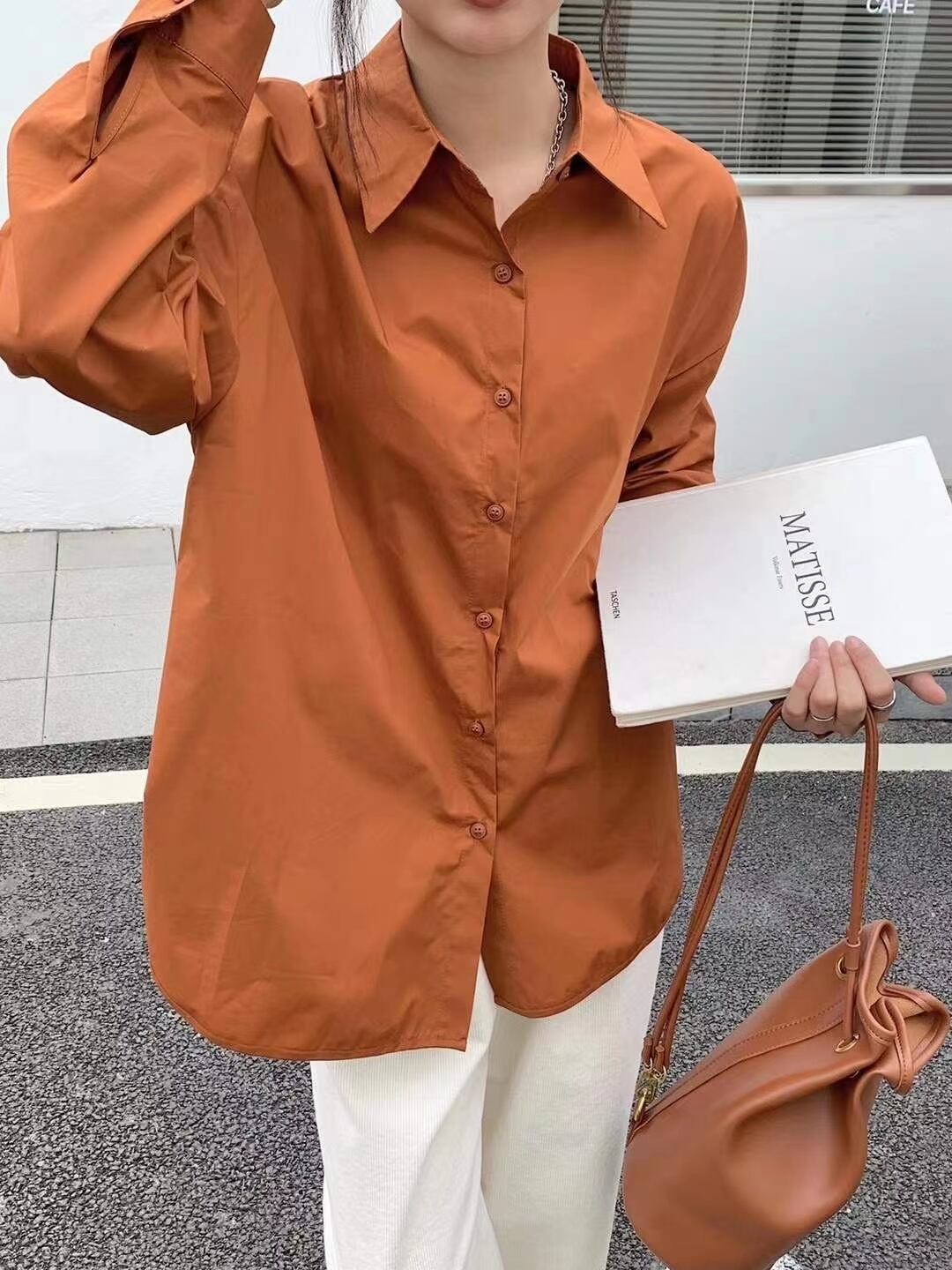 カラーシャツ　ニットとの重ね着に最適♪　AJ2205-D01