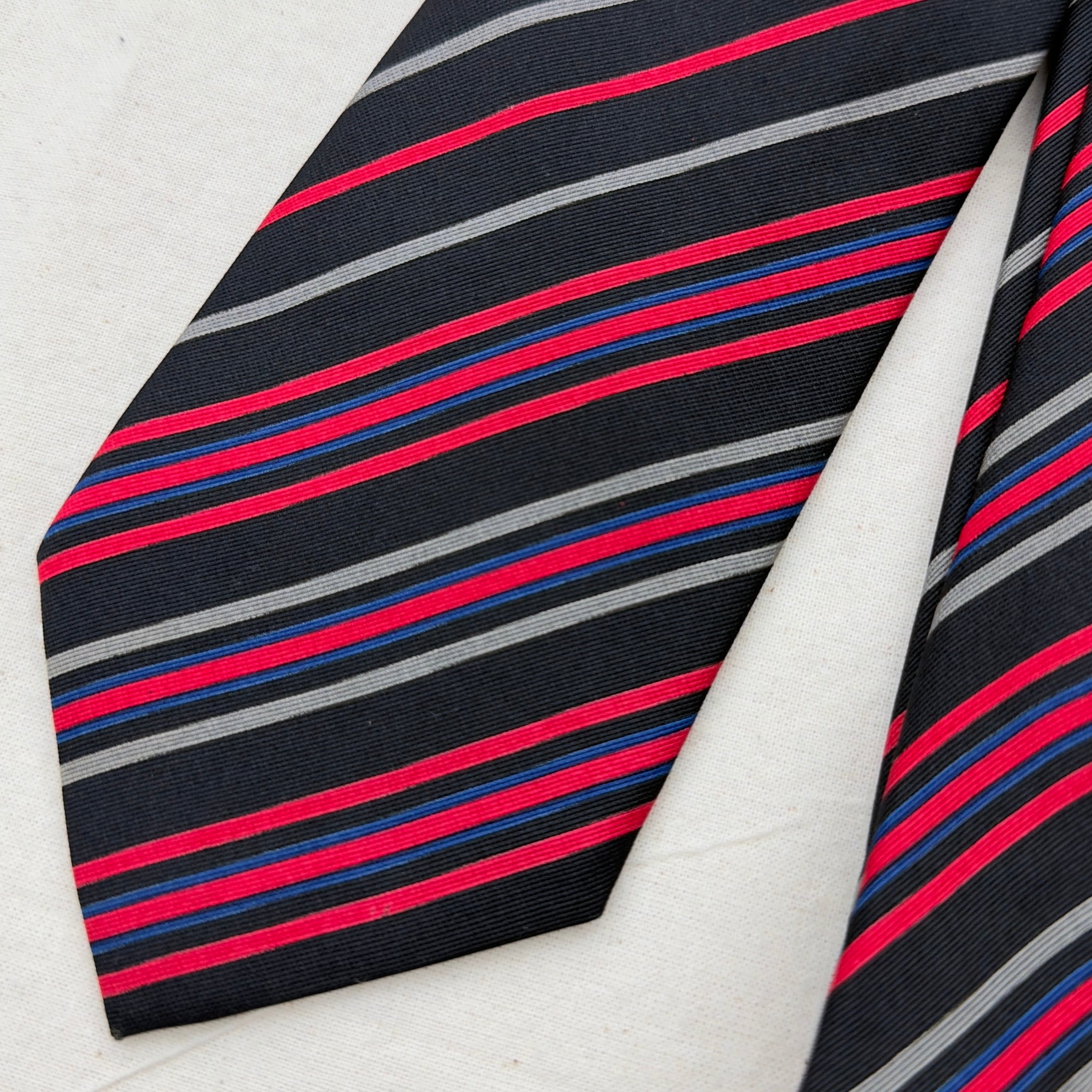 【yves saint laurent】イブサンローラン ネクタイ necktie
