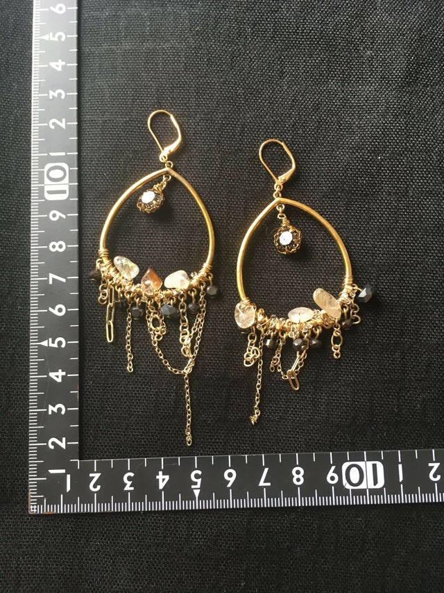 飛泉　アシンメトリーピアス/イヤリング