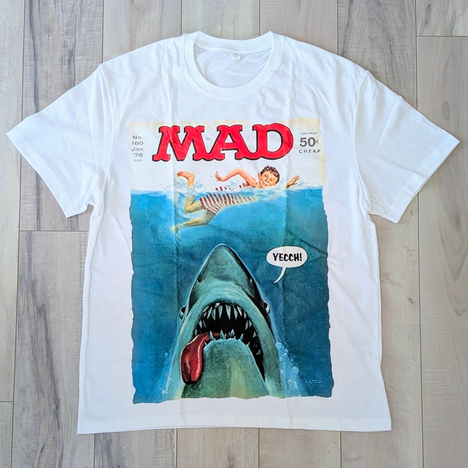 【 MAD Magazine(マッドマガジン)】MAD アルフレッド・E・ニューマン / JAWS ジョーズ / Tシャツ〚アメリカン雑貨 アメトイ〛