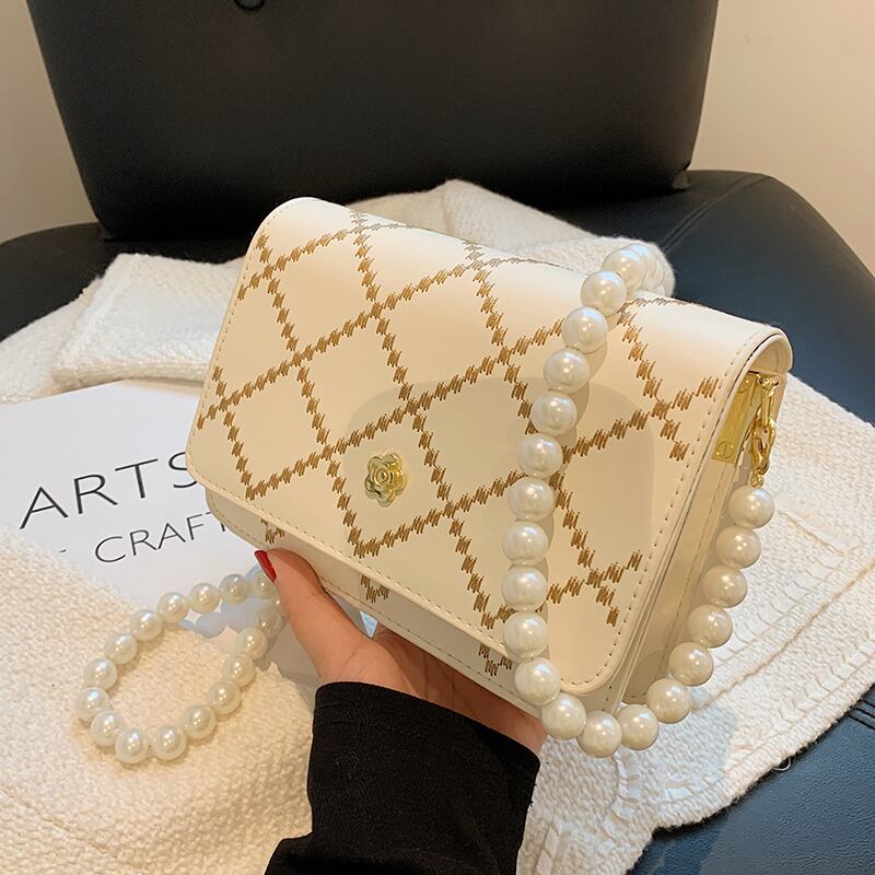 サマーパールチェーン レッド 刺繍 夏物 真珠 メッセンジャーバッグ Tiancai_Wing_Bag7137962153