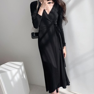 【送料無料】 ワンピース カシュクール Vネック 深Vネック ラップワンピース ラップワンピ 長袖 ロングワンピース ロング丈 ミモレ丈 フレア Aライン ハイウエスト カットソーワンピース カットソー ゆったり 体型カバー 着痩せ 細見え おしゃれ 大人 カジュアル お出かけ 普段使い 韓国ファッション 人気 春 秋 冬 20代 30代 40代 50代 ブラック 黒