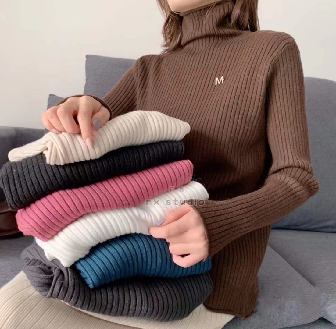 Mバッジ リブタートルニット AJ111-029　