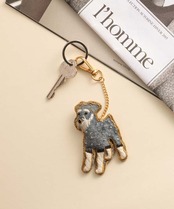 幸せをよぶ　ザリ刺繡チャーム　犬5種　ダックスフント／シュナウザー／イタリアングレーハウンド／ビーグル／ハスキー