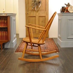 Ercol Quaker Rocking Chair / アーコール クエーカー ロッキングチェア / 2110BNS-003(k)