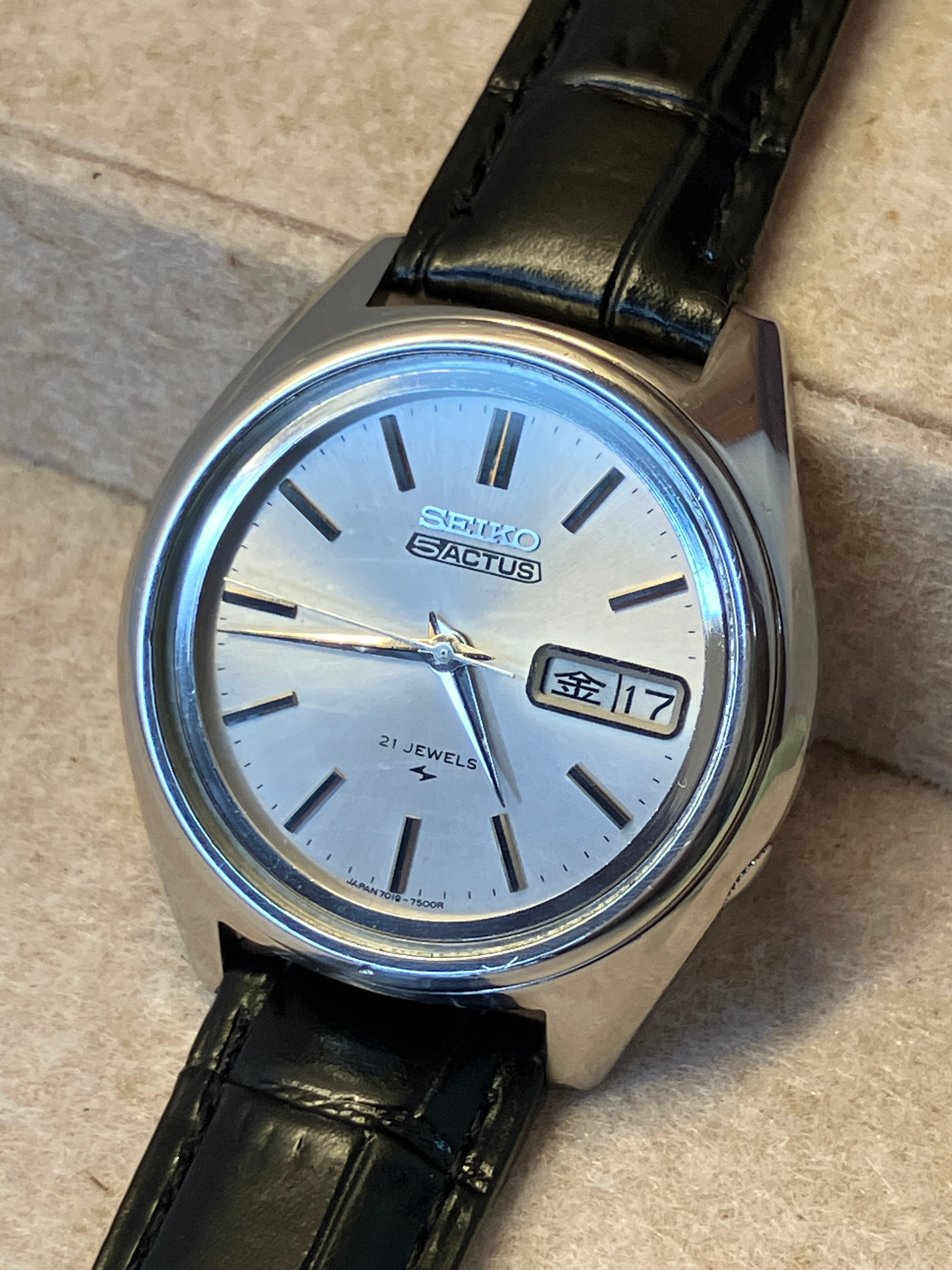 1972年12月製】SEIKO 5 ACTUS 7019-7060／自動巻き 銀文字盤 ｜販売中