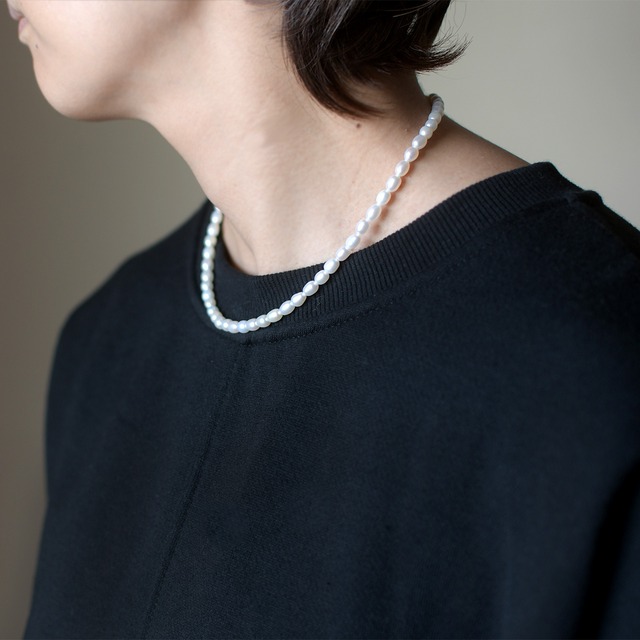 ［5.0-7.0mm］オーバル 淡水パール ネックレス バロックパール / ナチュラル フォーマル 普段使い 結婚式 卒業式 入学式  ギフト pe-067 /  pe-067