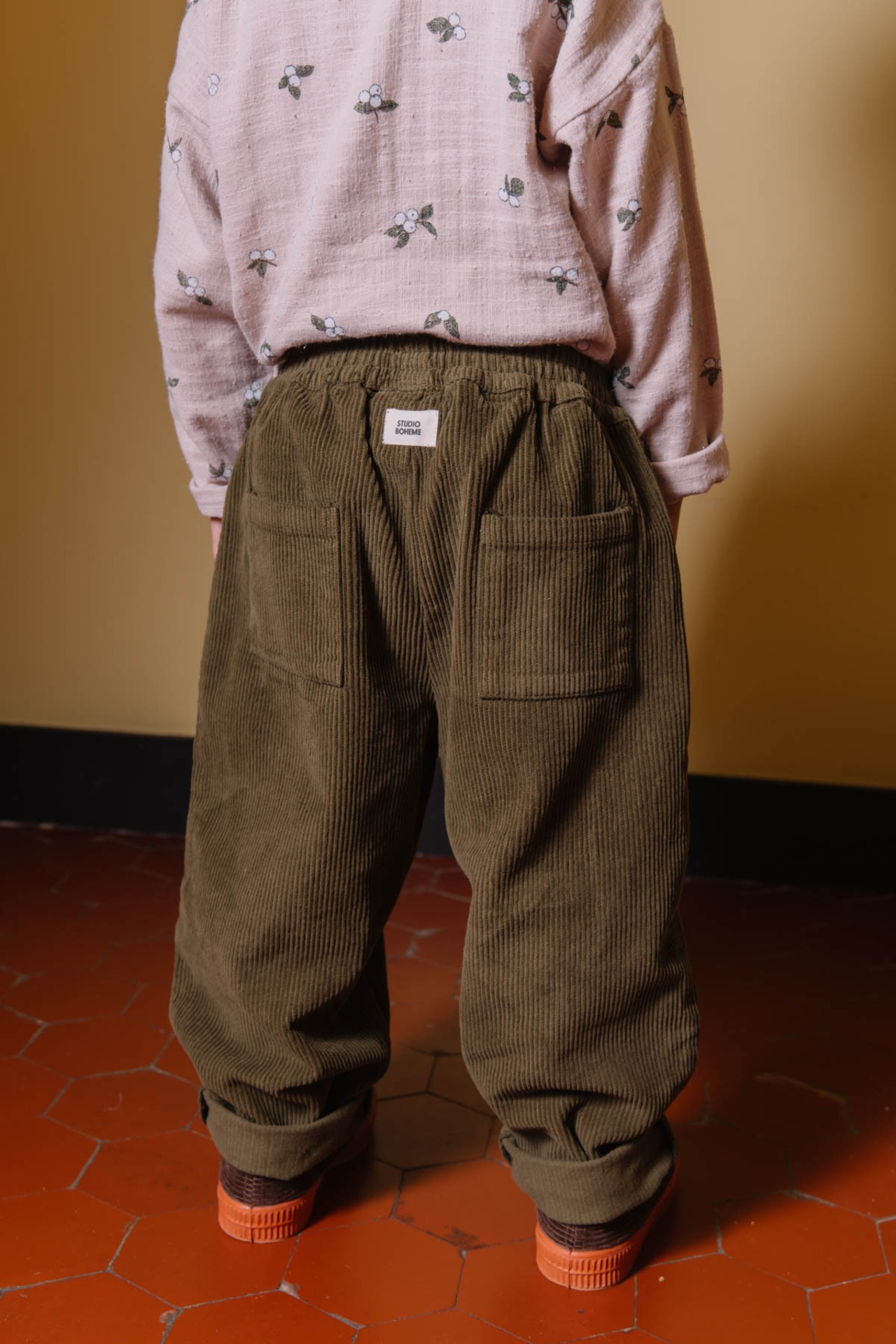 STUDIO BOHEME　CARROT PANTS(24m) - DARK OLIVE