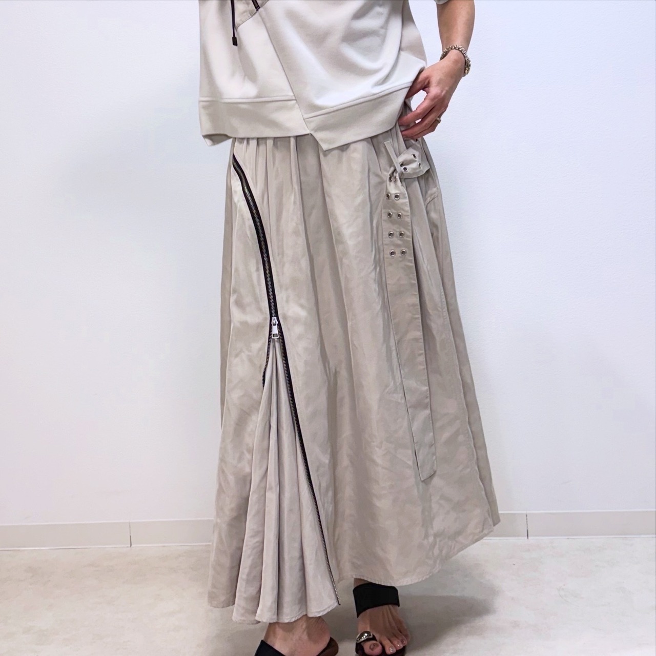 ミカーレミカーレ MICALLEMICALLE ジッパー付きセットアップ 五分袖Ver.