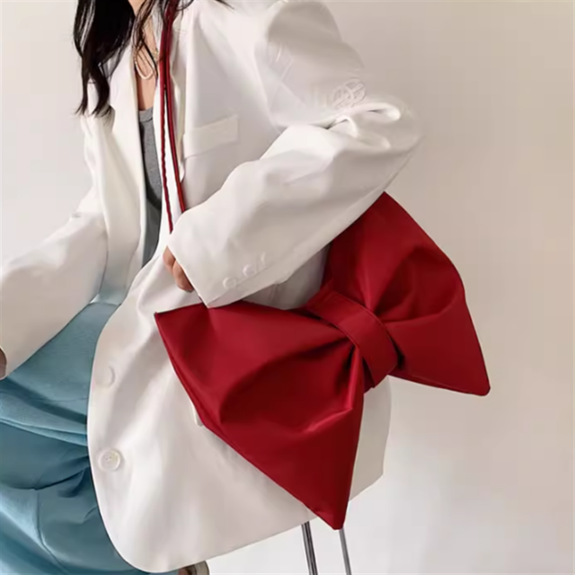 リボン型ショルダーバッグ　2size　2color　10858