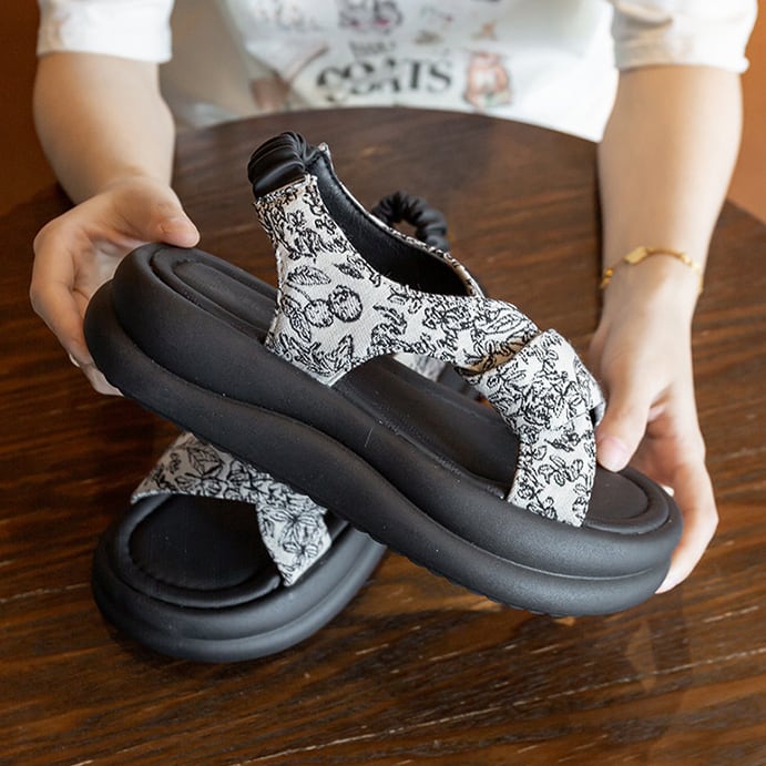 MBT ブラック スポーツサンダル MBT KISUMU ブラック スポーツサンダル