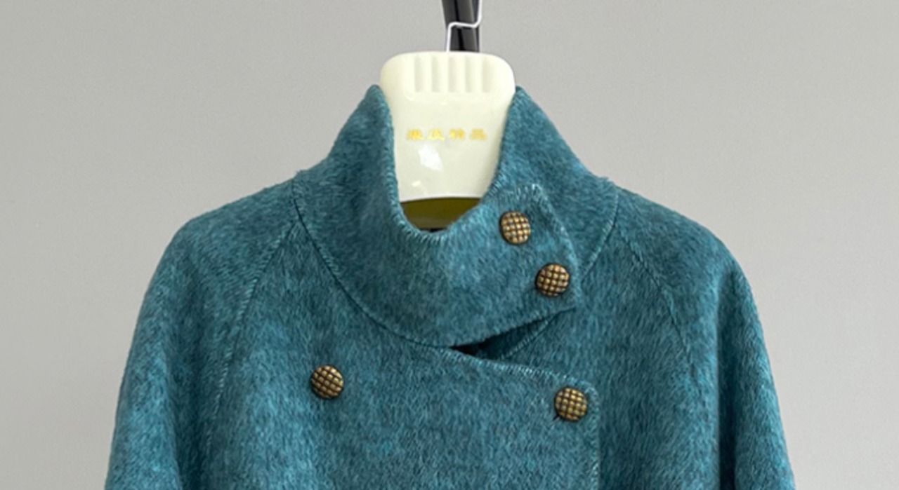 ブルーミング・シャドウズ 　スタンドカラーラグランコート　M25112