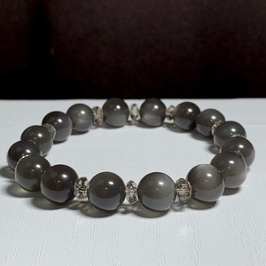 希少なブラックムーンストーン デザインブレスレット