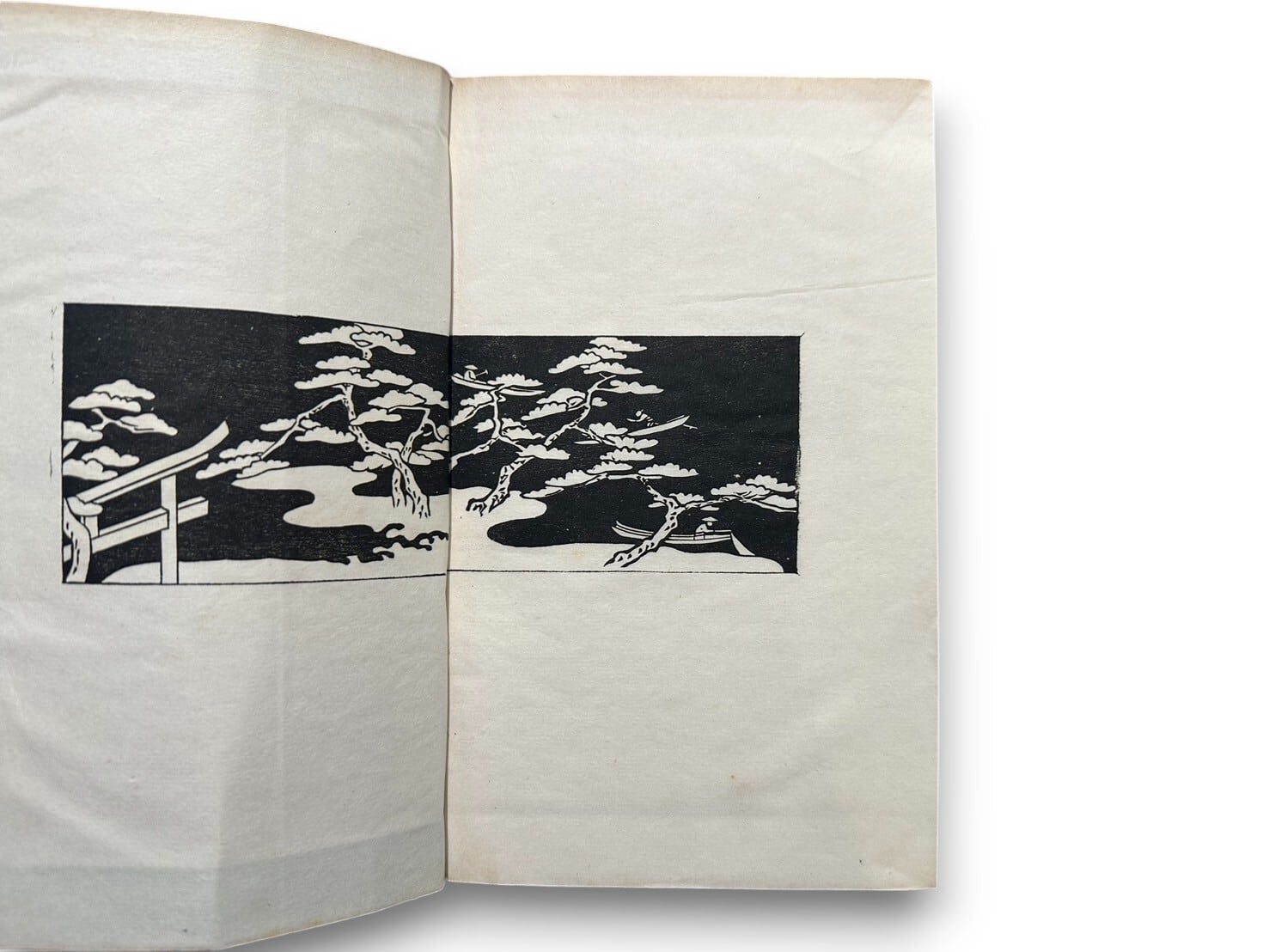 SJ301】【FIRST EDITION】Lafcadio Hearn in Japan With Mrs. Lafcadio
