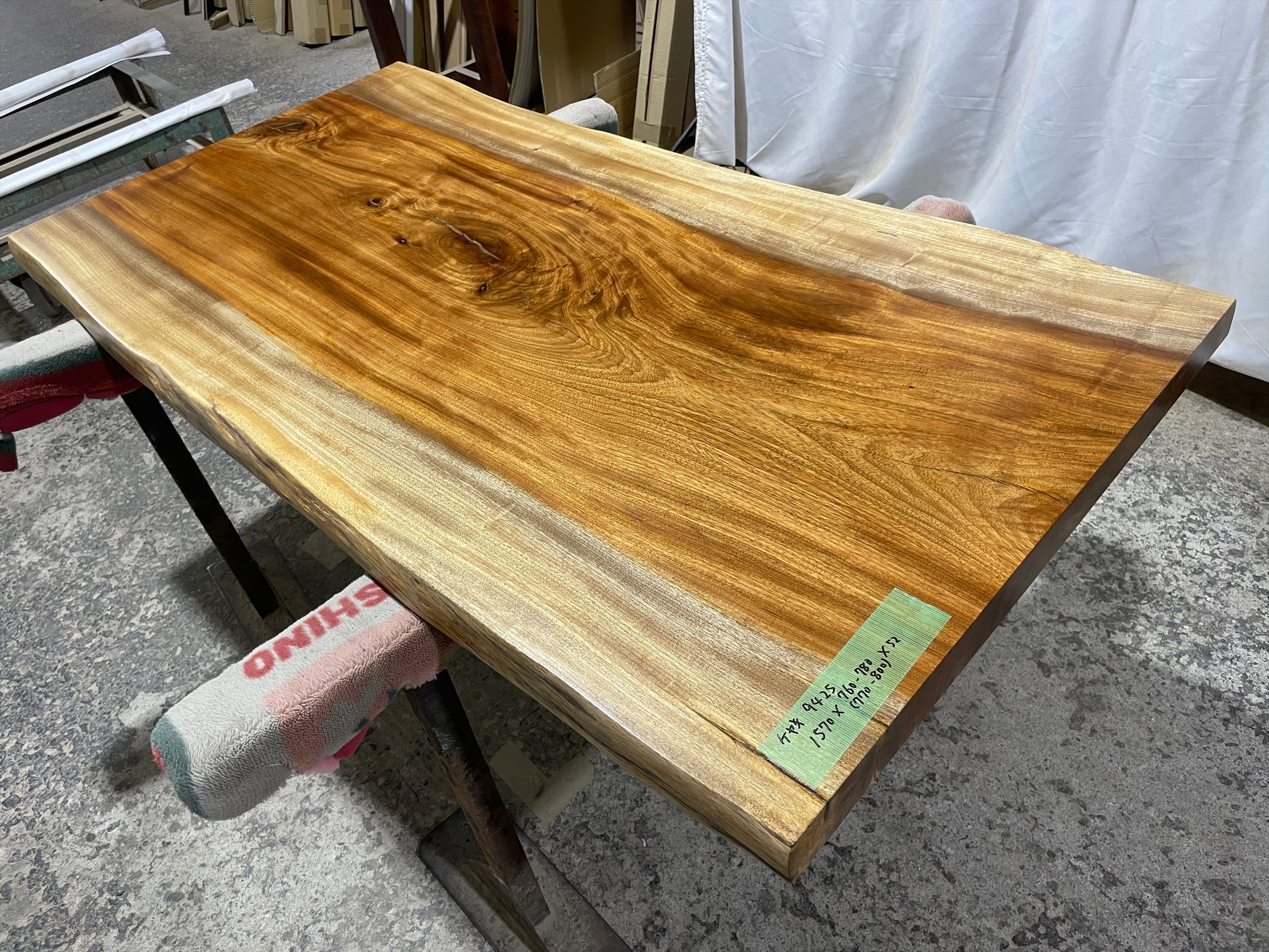 ケヤキ9425 欅 一枚板無垢 乾燥材 1570x760-780x52mm ローテーブル センターテーブル ダイニングテーブル カウンター