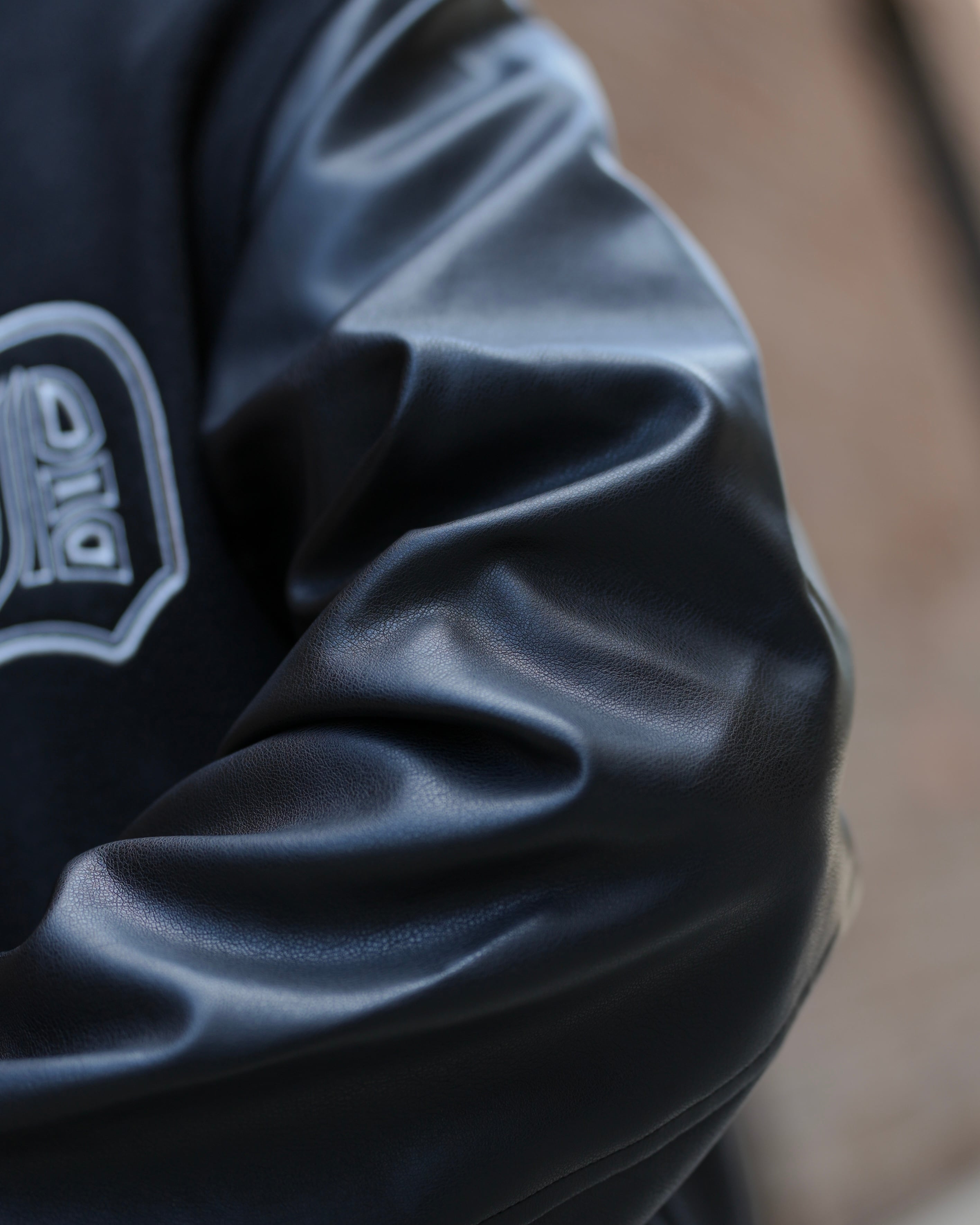 CROSS LEATHER STADIUM JACKET【BEL25-GT1】 | BELINDA OFFICIAL