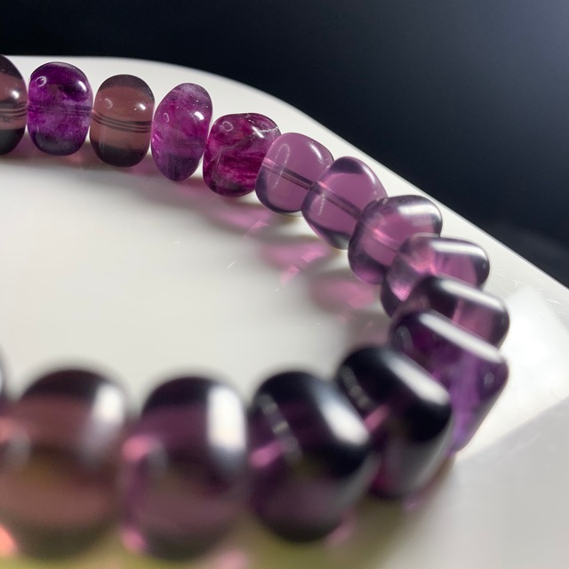 b149 パープルスクエアフローライトブレスレット
