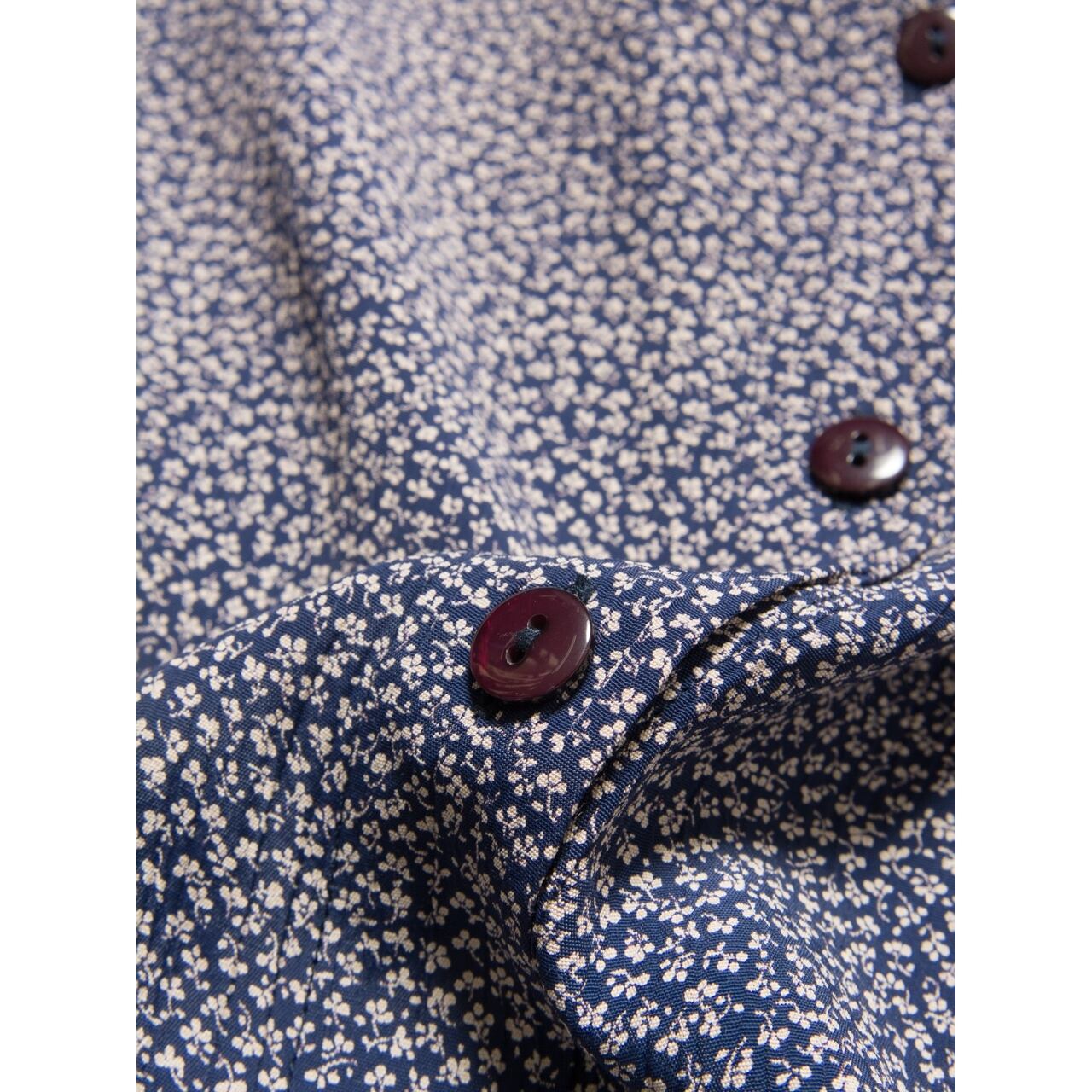 【Made in France】Collarless puff-sleeve blouse（フランス製 ノーカラーパフスリーブブラウス）4a