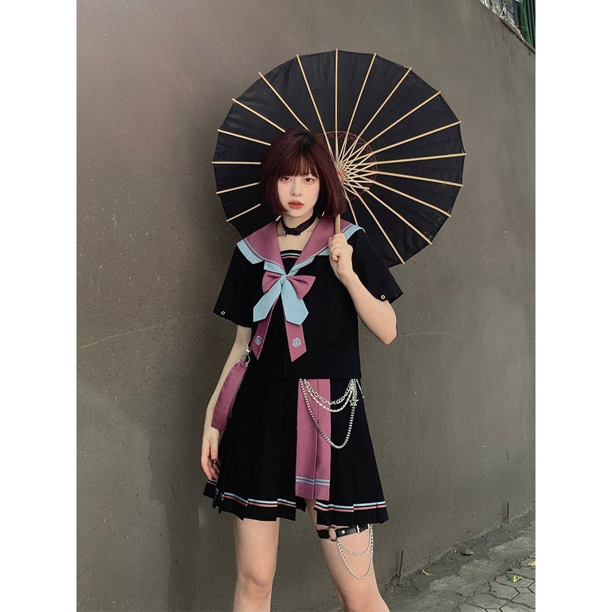 ネオンディストピアチェーンアクセントセーラー服セット | Maiden's Rêve