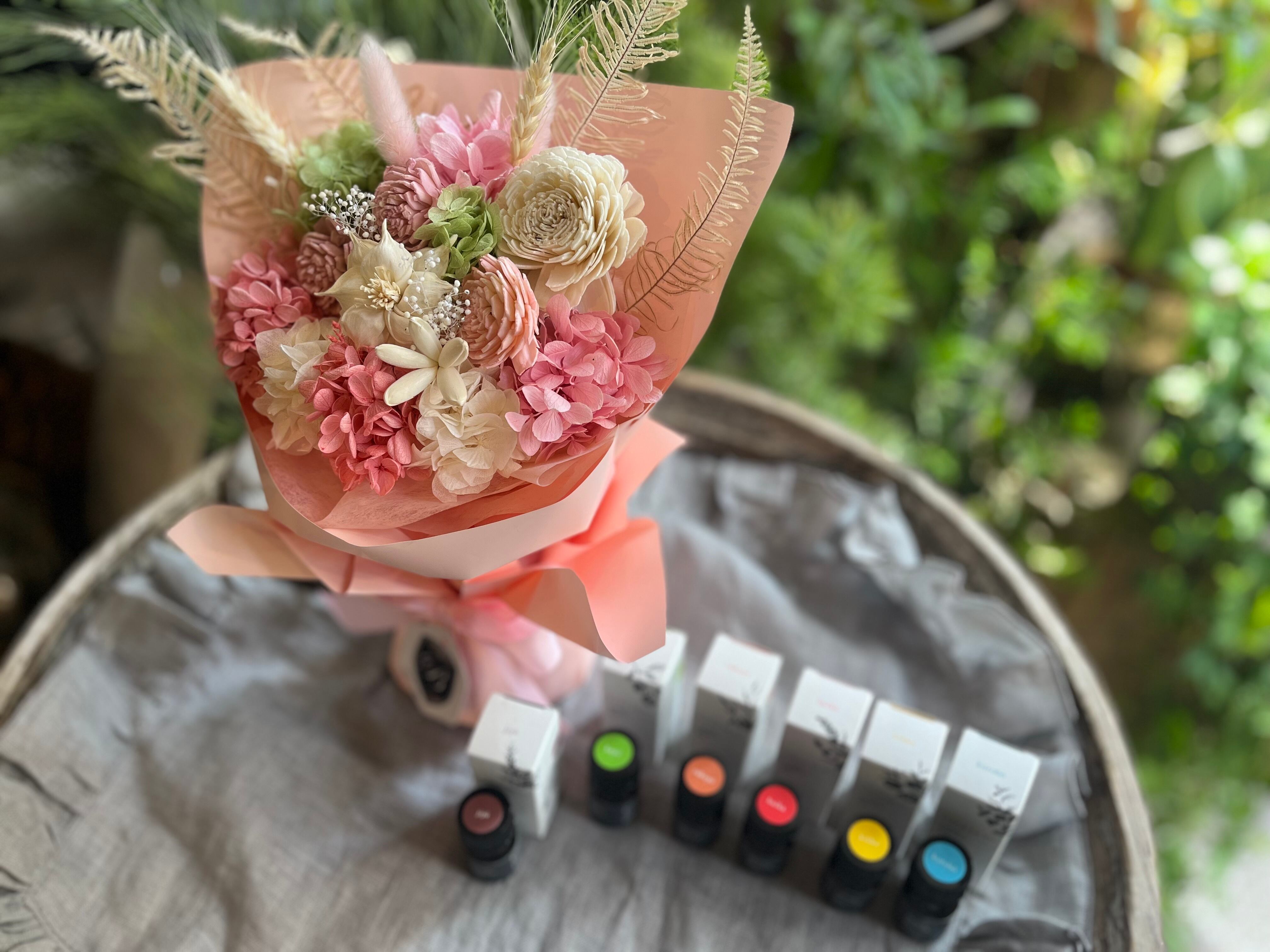 ❀み◯❀ プリザーブドフラワー　ピンク＆レッド　ブーケ　スタンディング プリザーブドフラワー スタンディングブーケ ピンク(M) ギフト