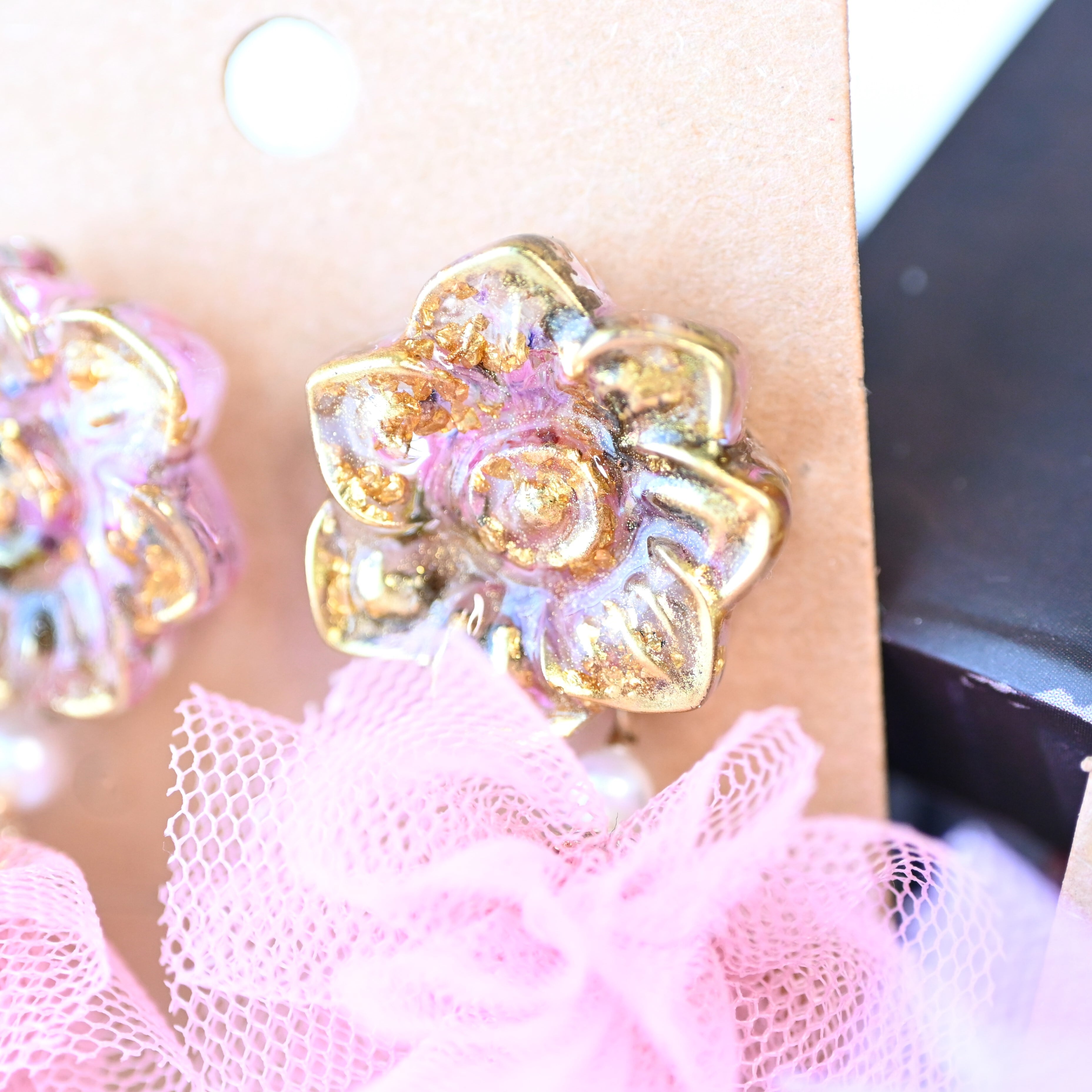 ピアス or イヤリング 】 フラワー ワルツ 軽やか 花 きらきら 上品