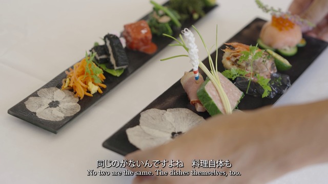 つづるガラスアート｜ゆうなの花 HAKU 平丸大皿 （27㎝）A