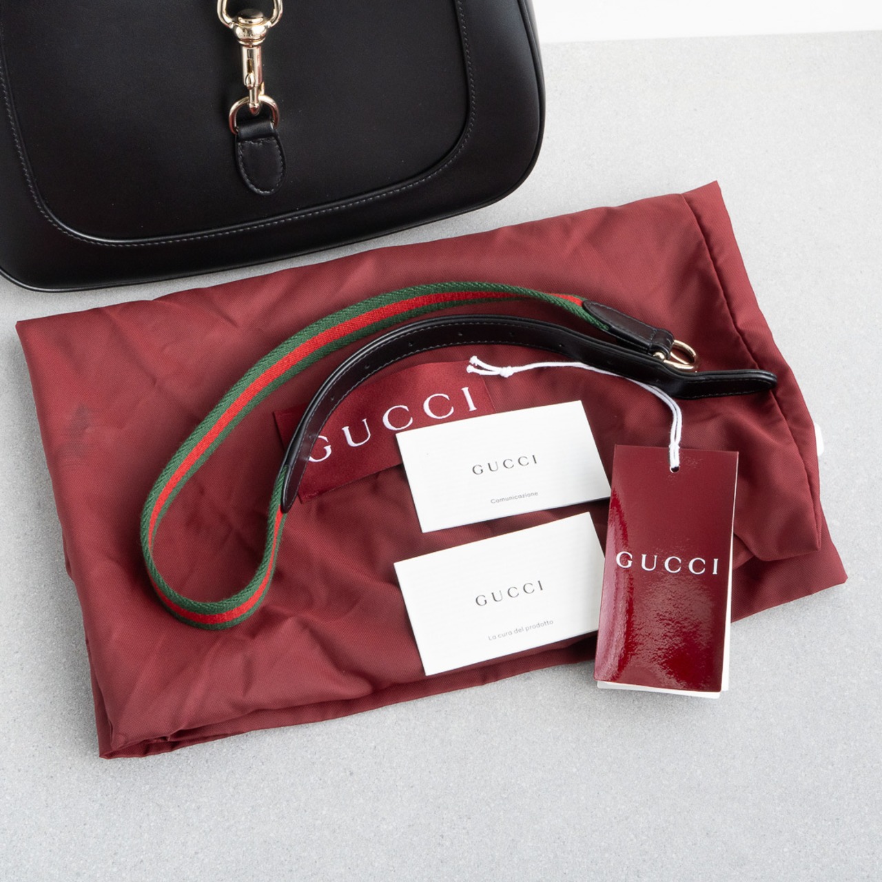 グッチ ジャッキー 1961 ミディアム ショルダーバッグ ブラック レッド レザー