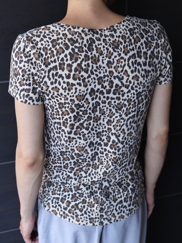 tight fit reopard top
